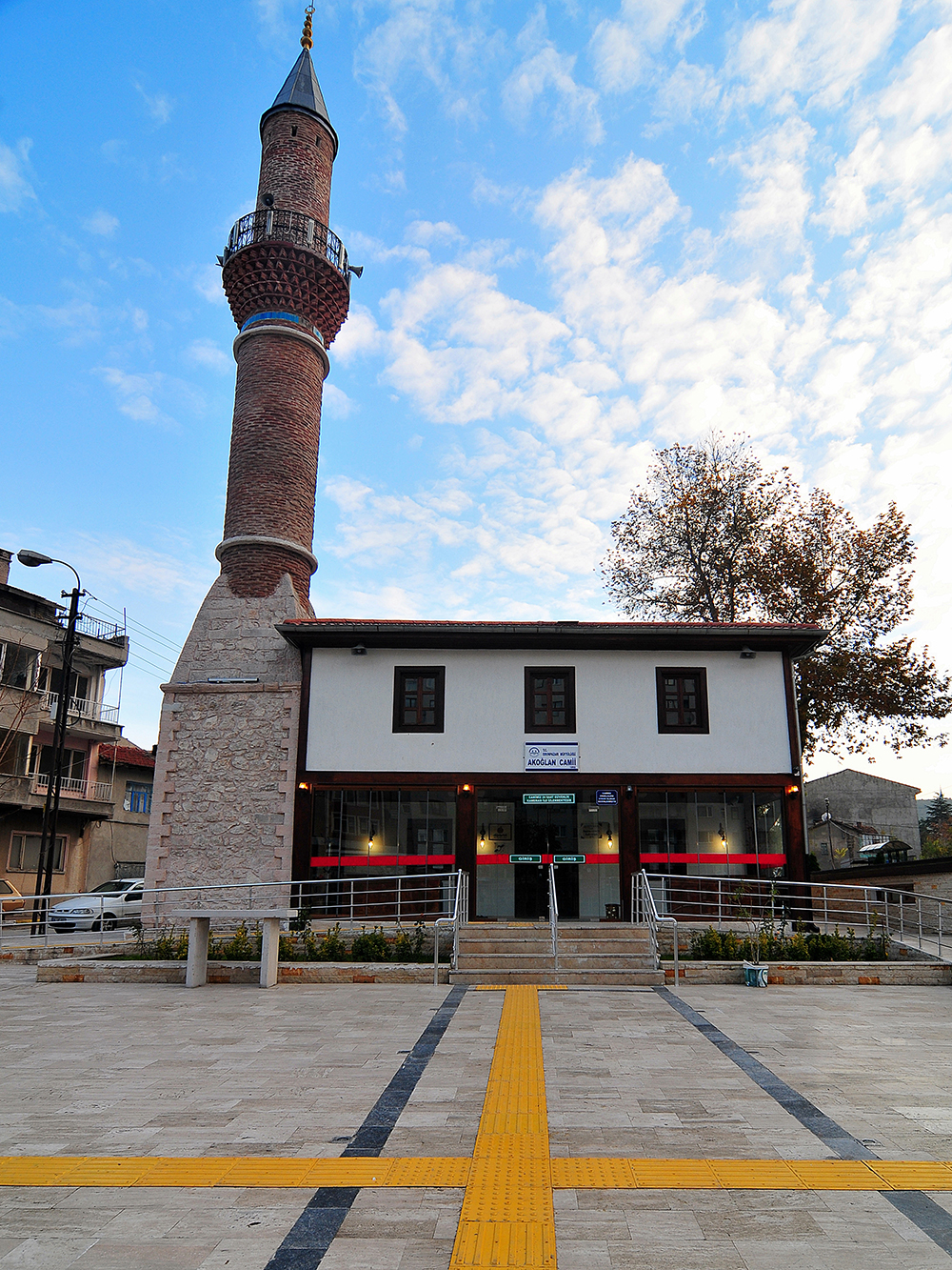 Akoğlan Camii