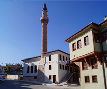 Orta Işık Camii